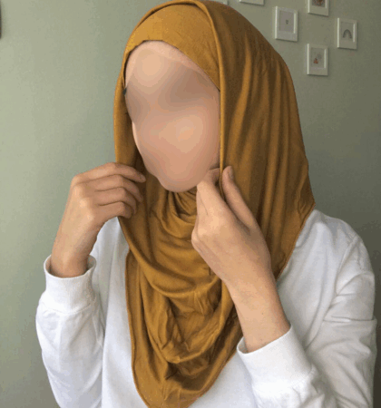 Hijab à capuche croisée femme musulmane Sénégal
